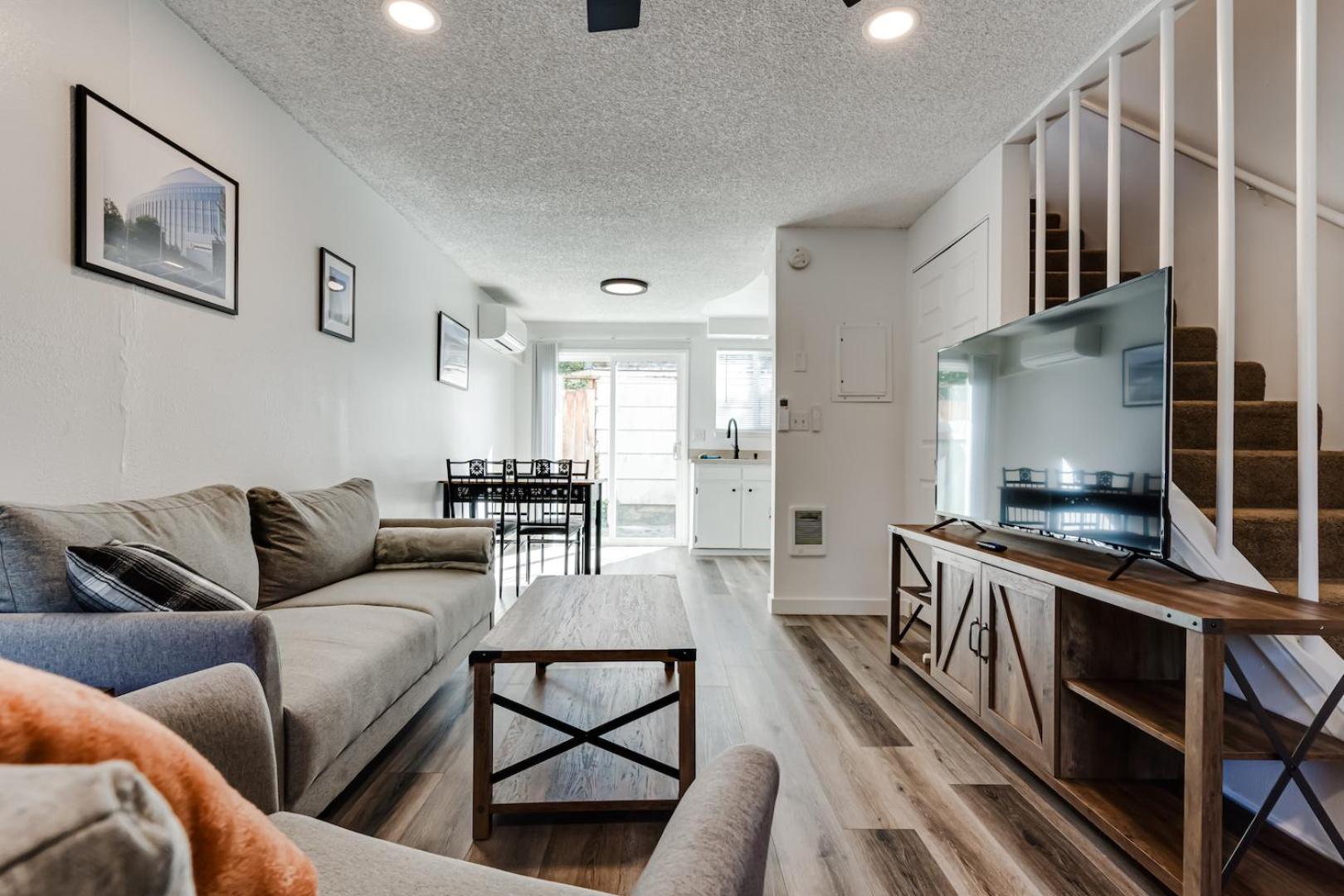 Modern Retreat Near Uofo, Autzen Stadium, Amazon Park #2 ユージーン エクステリア 写真